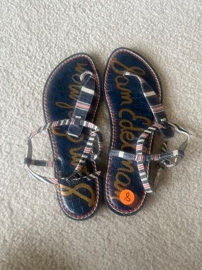 Sam Edelman Gigi flat thong Sandals with Gold Logo